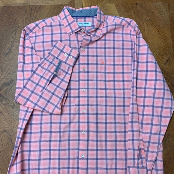 Tommy Bahama - Picture 1 of 8